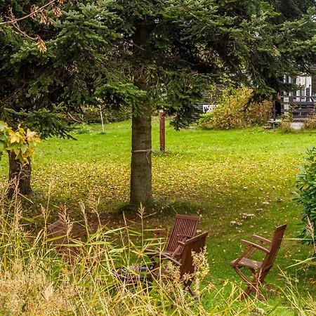 Cozy With Terrace And Wood-burning Stove Close To The Water Semesterbostad Logstor
